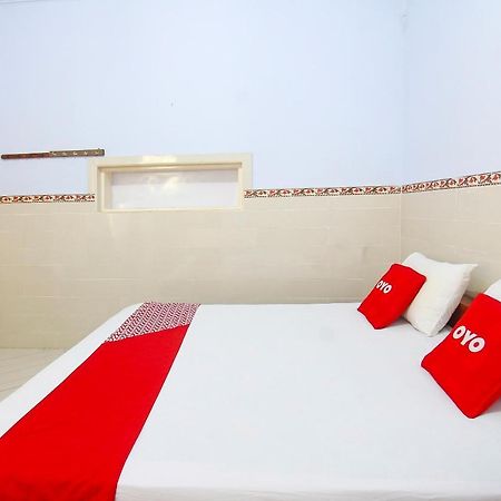 Oyo 91516 Wisata Hotel マタラム エクステリア 写真