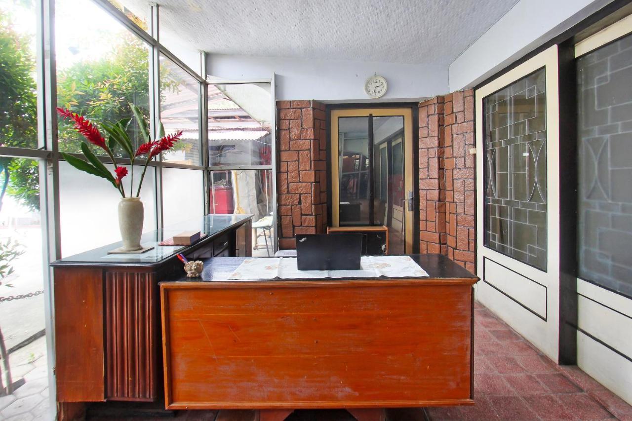Oyo 91516 Wisata Hotel マタラム エクステリア 写真